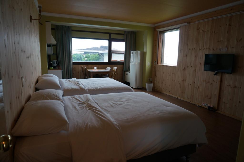 Park Beach Hotel Jeju Værelse billede