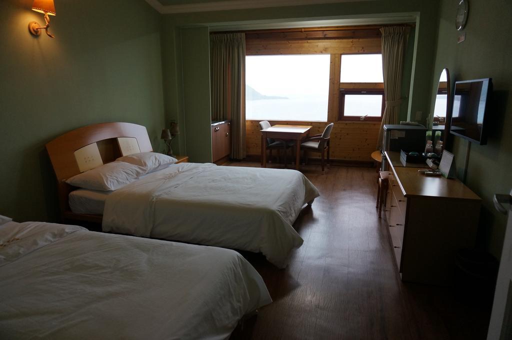 Park Beach Hotel Jeju Værelse billede