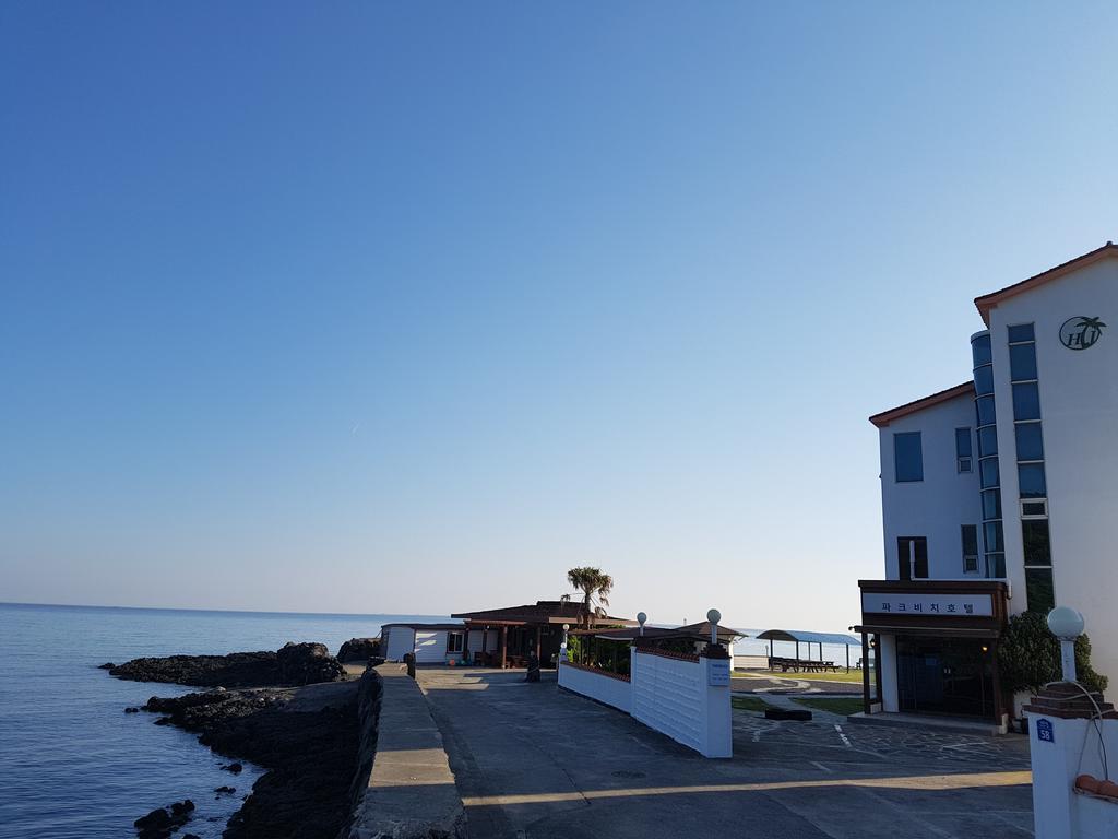 Park Beach Hotel Jeju Eksteriør billede