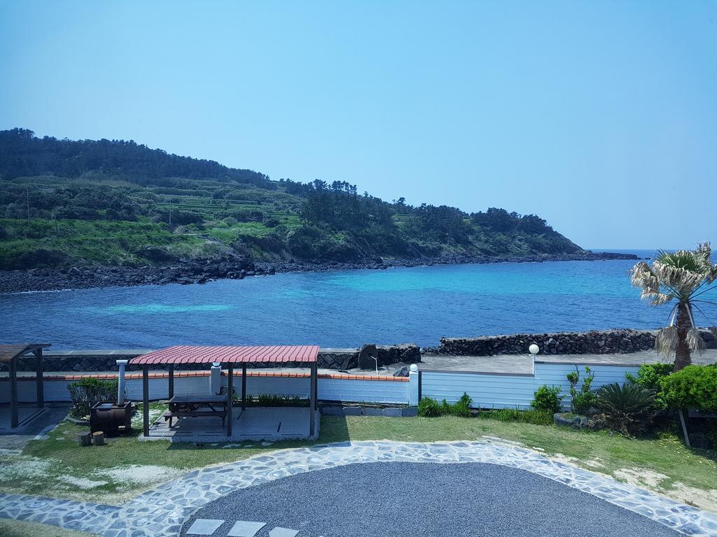 Park Beach Hotel Jeju Eksteriør billede