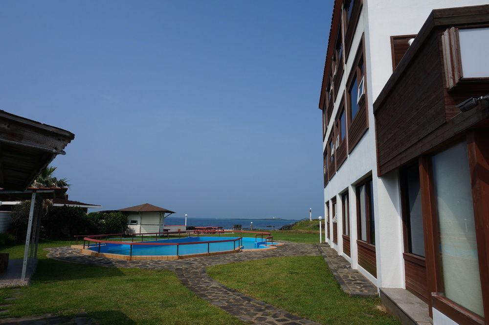 Park Beach Hotel Jeju Eksteriør billede