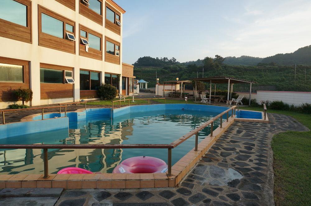 Park Beach Hotel Jeju Eksteriør billede