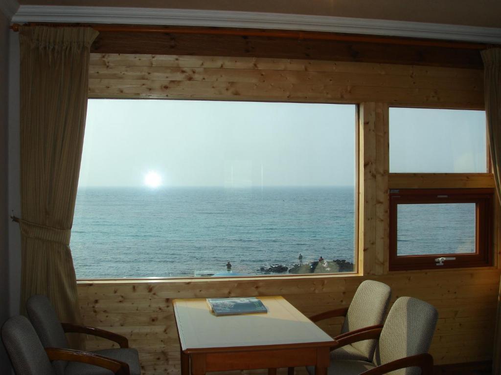Park Beach Hotel Jeju Eksteriør billede