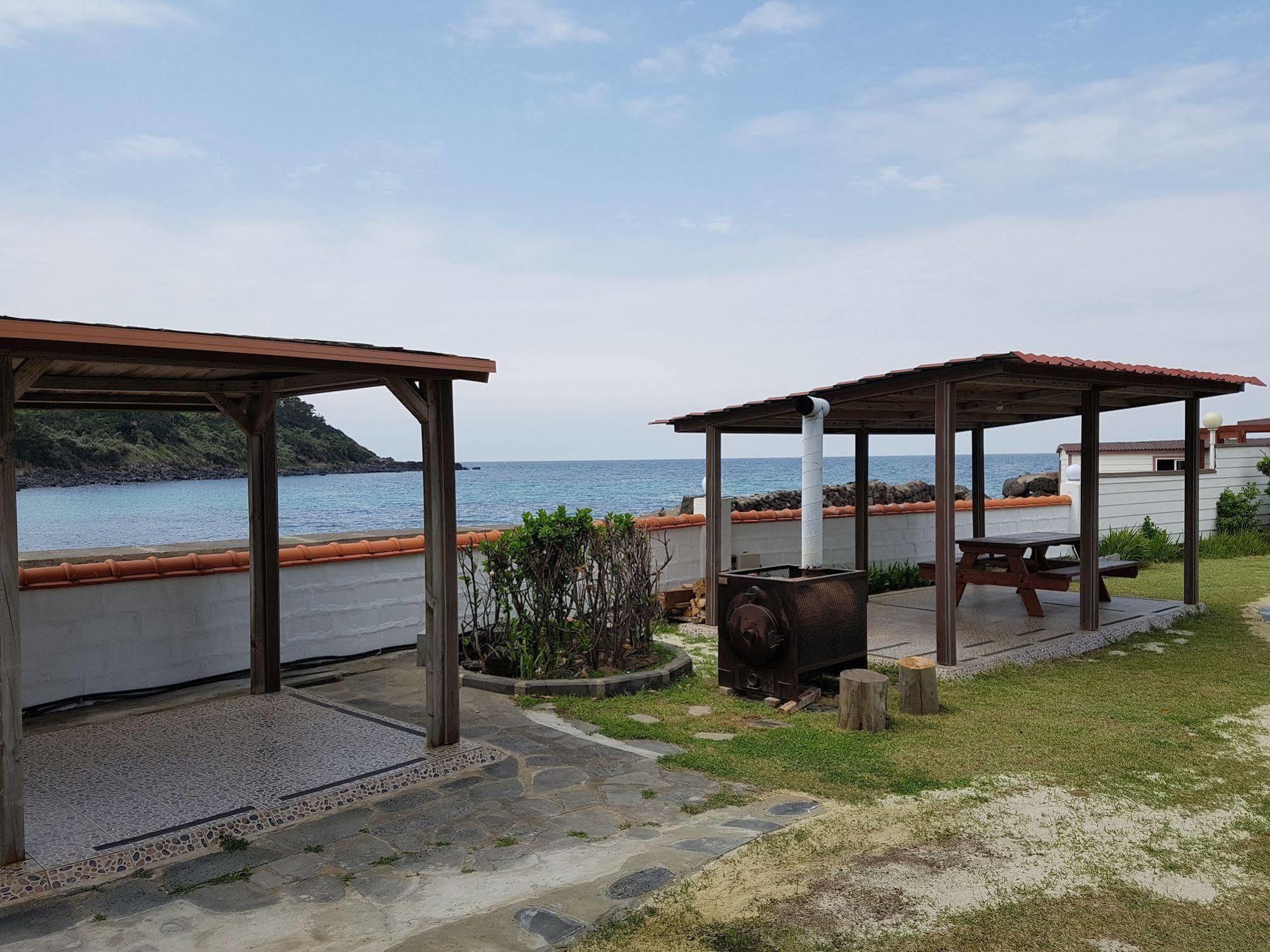 Park Beach Hotel Jeju Eksteriør billede